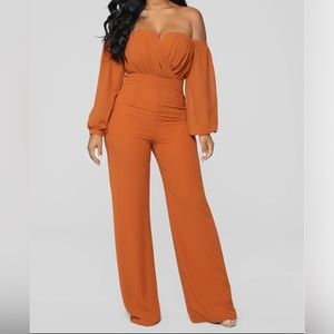 Fashion Nova Jumpsuit- color:Autumn 🍂 orange